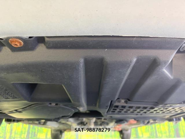 Toyota AQUA 2019-09 8379395-14