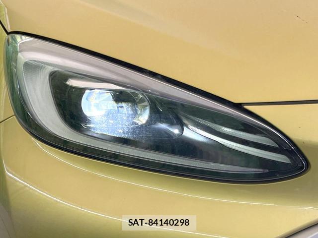 Toyota AQUA 2022-06 8379397-11