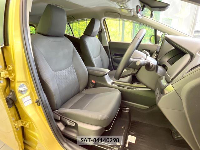 Toyota AQUA 2022-06 8379397-7