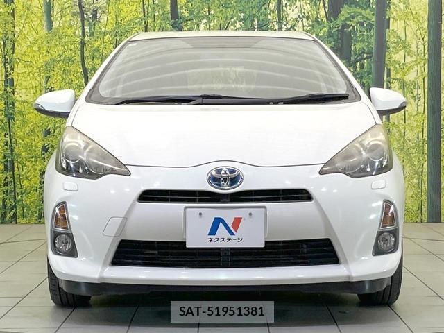 Toyota AQUA 2012-03 8379456-13