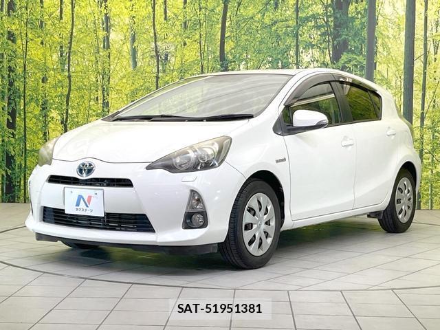 Toyota AQUA 2012-03 8379456-15