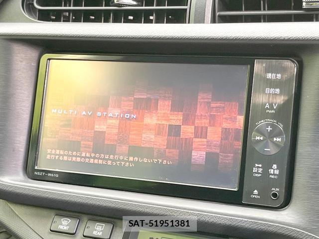Toyota AQUA 2012-03 8379456-2