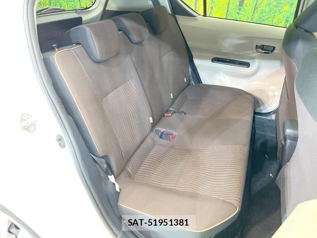Toyota AQUA 2012-03 8379456-8