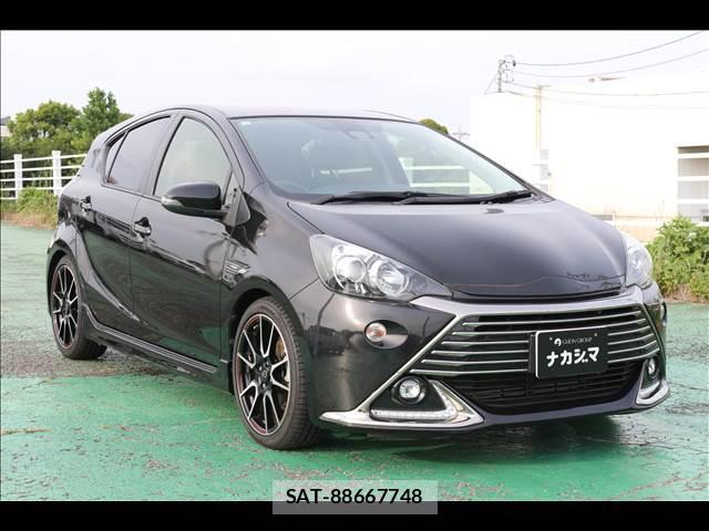 Toyota AQUA 2015-12 8379502-14