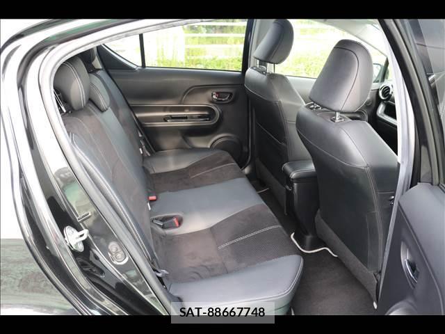 Toyota AQUA 2015-12 8379502-18