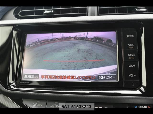 Toyota AQUA 2016-03 8379506-15