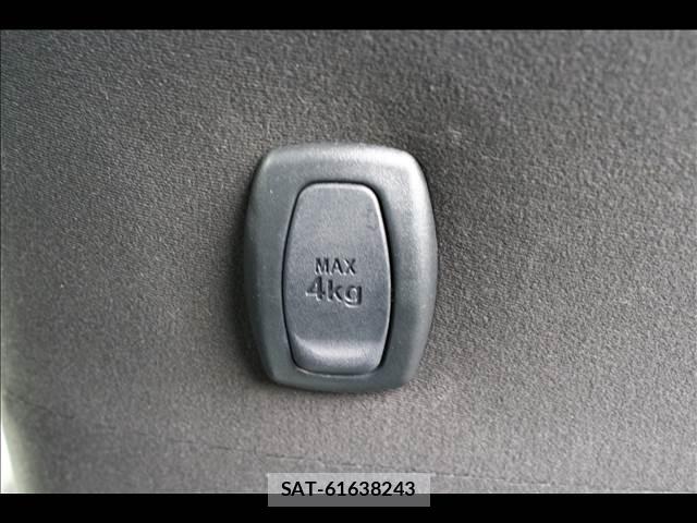 Toyota AQUA 2016-03 8379506-18