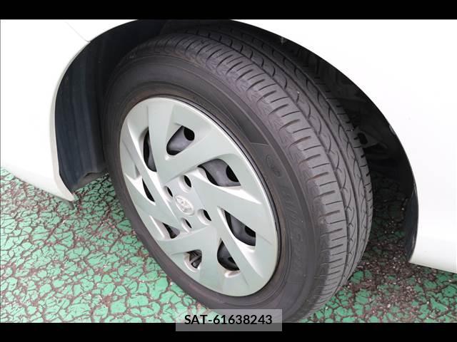 Toyota AQUA 2016-03 8379506-19
