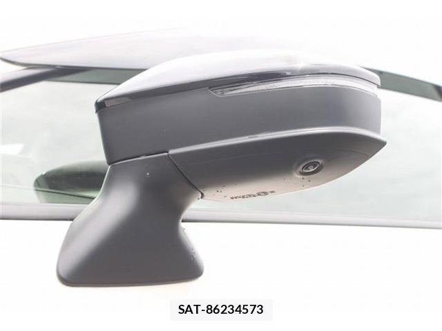 Toyota AQUA 2025-10 8379680-15