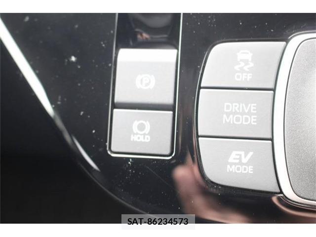 Toyota AQUA 2025-10 8379680-5