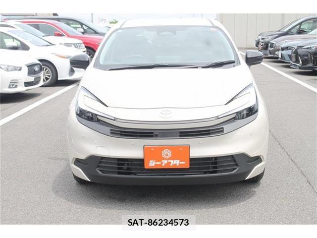Toyota AQUA 2025-10 8379680-6