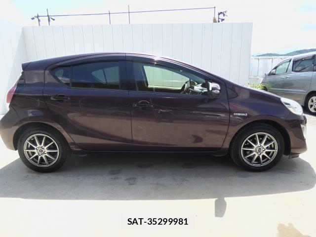 Toyota AQUA 2015-03 8379746-16