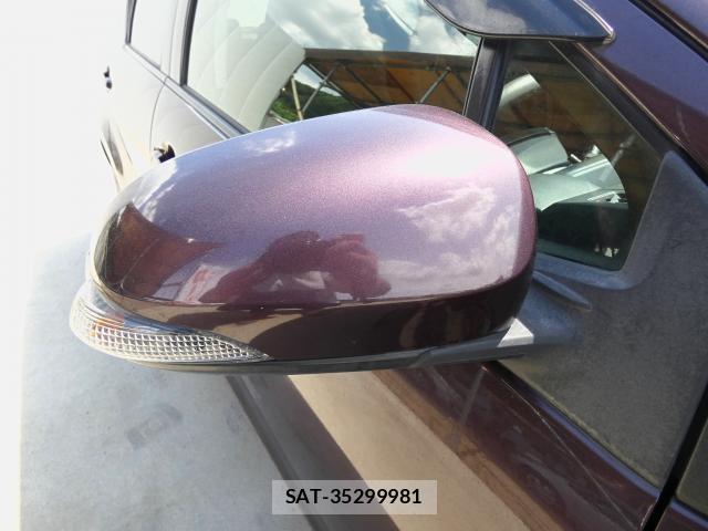 Toyota AQUA 2015-03 8379746-17