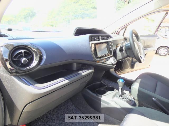 Toyota AQUA 2015-03 8379746-5