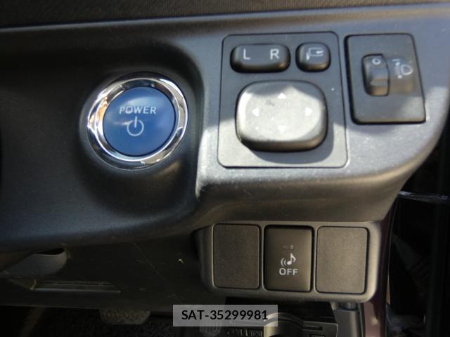 Toyota AQUA 2015-03 8379746-7