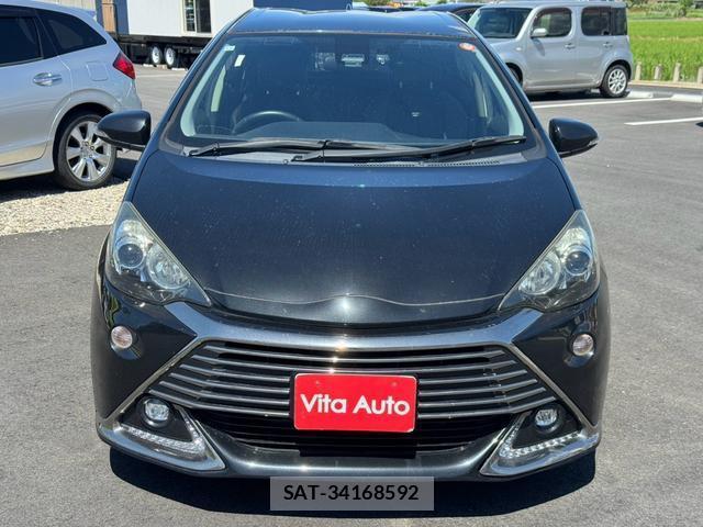 Toyota AQUA 2015-12 8379898-11