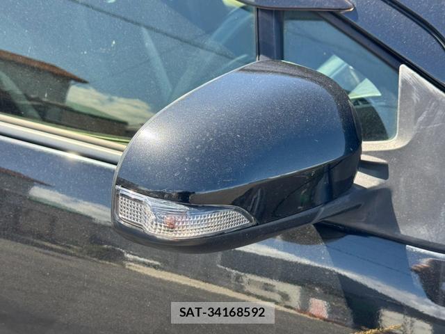 Toyota AQUA 2015-12 8379898-14