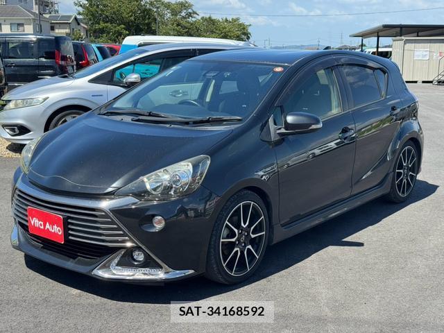 Toyota AQUA 2015-12 8379898-15