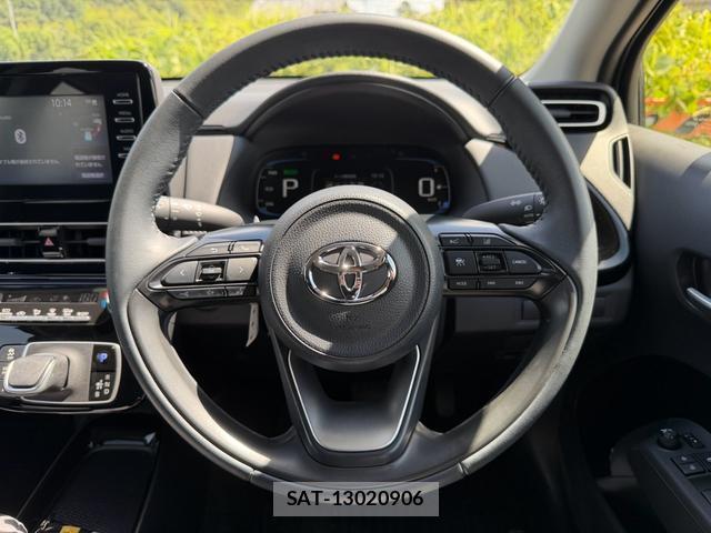 Toyota AQUA 2023-09 8379949-11