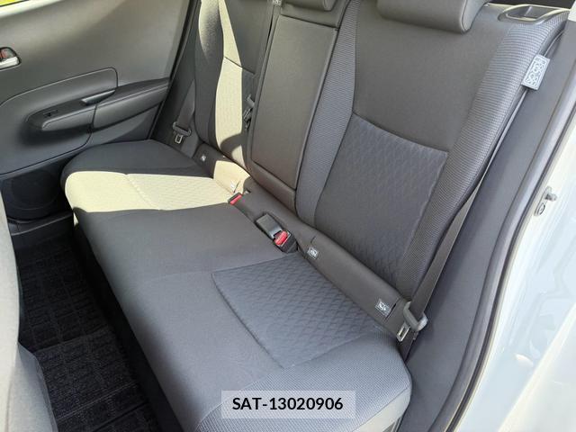 Toyota AQUA 2023-09 8379949-12