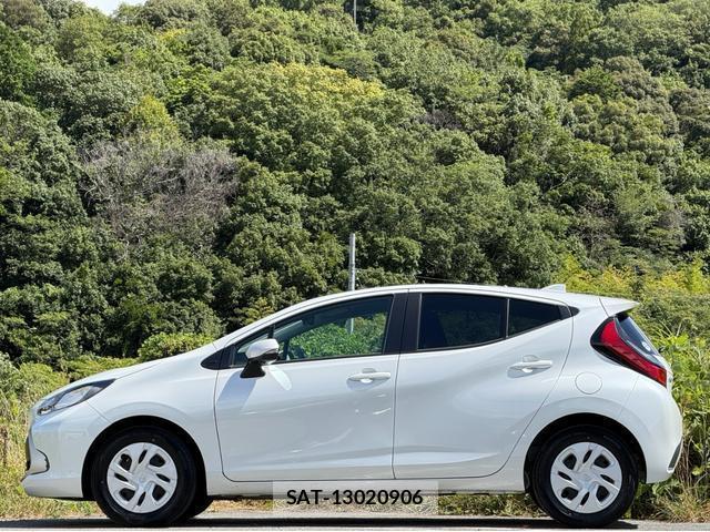 Toyota AQUA 2023-09 8379949-15