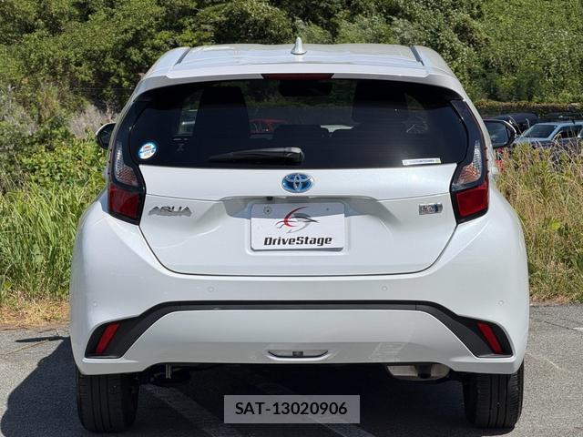 Toyota AQUA 2023-09 8379949-19