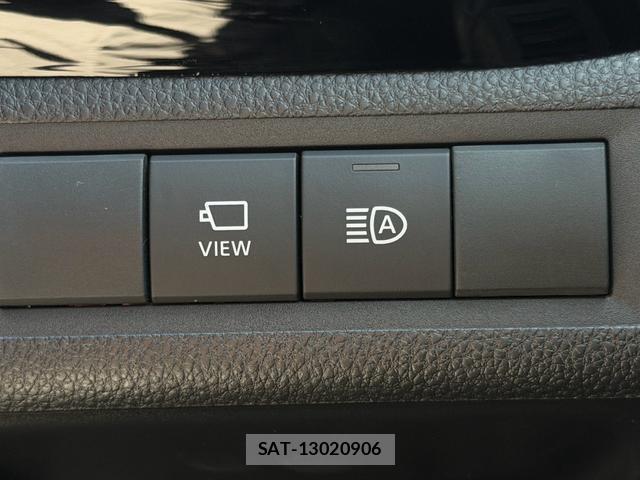 Toyota AQUA 2023-09 8379949-5