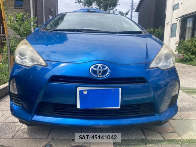Toyota AQUA 2013-08 8380040-0