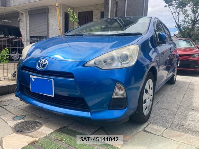 Toyota AQUA 2013-08 8380040-1