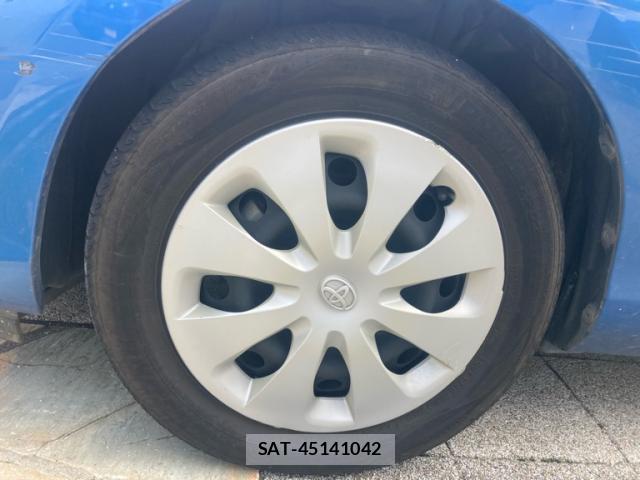 Toyota AQUA 2013-08 8380040-12