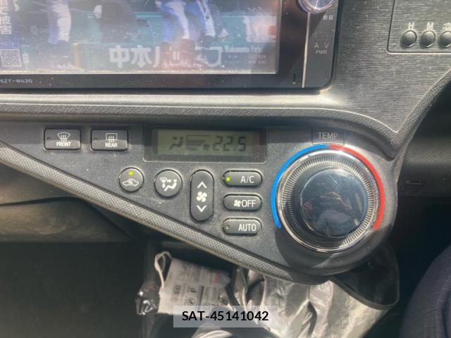 Toyota AQUA 2013-08 8380040-18