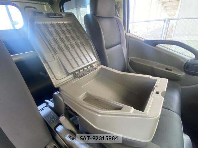 Nissan ATLAS 2013-02 8380185-19