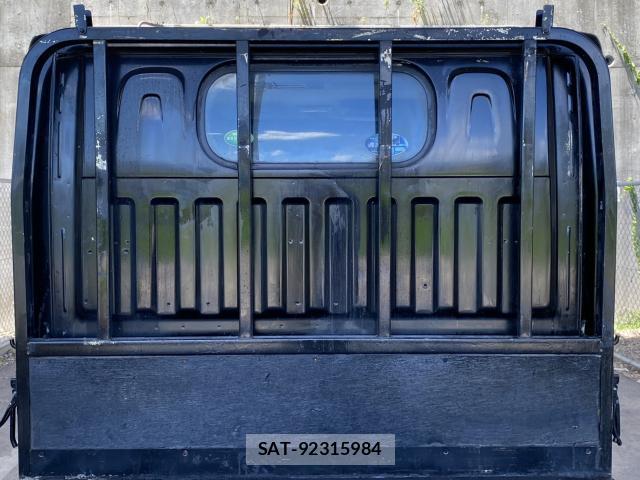 Nissan ATLAS 2013-02 8380185-3