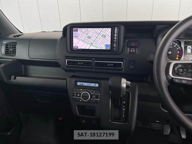 Daihatsu ATRAI 2025-04 8379178-9