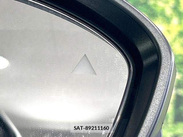 Nissan AURA 2023-12 8379204-4