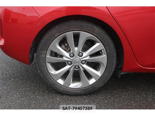 Toyota AURIS 2015-01 8379720-15