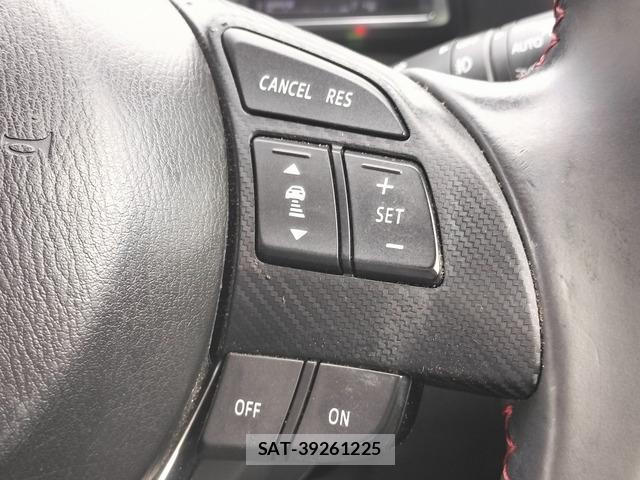 Mazda AXELA SPORT 2014-12 8379219-9