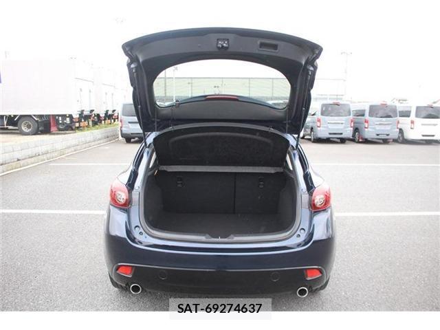 Mazda AXELA SPORT 2014-01 8379679-19