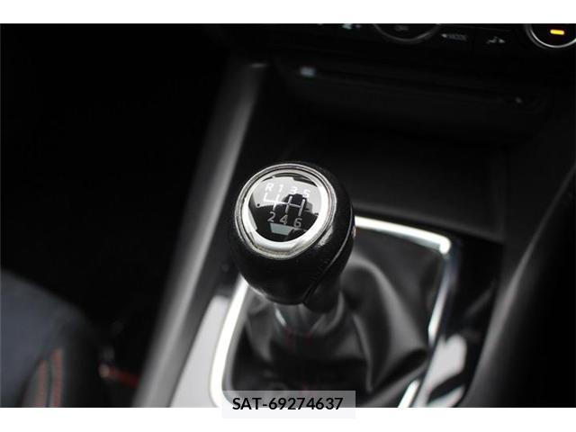 Mazda AXELA SPORT 2014-01 8379679-3