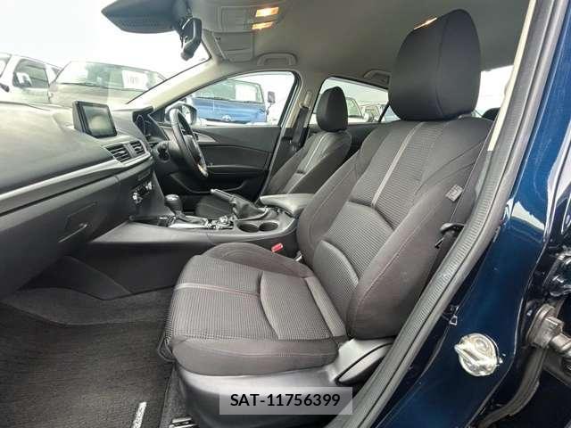Mazda AXELA 2016-08 8379831-12