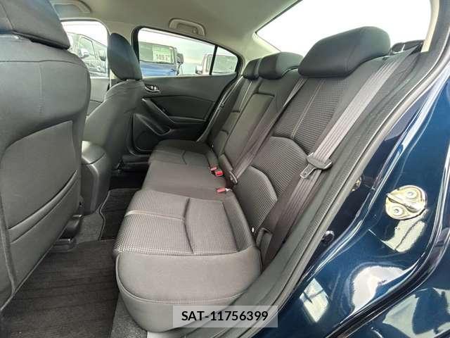 Mazda AXELA 2016-08 8379831-13