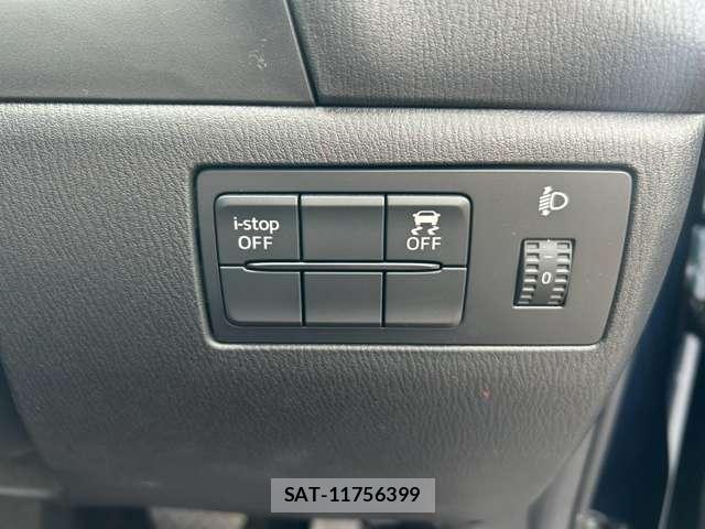 Mazda AXELA 2016-08 8379831-19