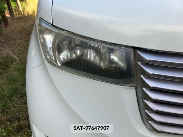Toyota BB 2009-04 8379029-2