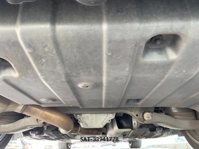 Mercedes Benz C-CLASS 2019-01 8379555-19