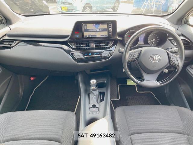 Toyota C-HR 2018-03 8378606-1