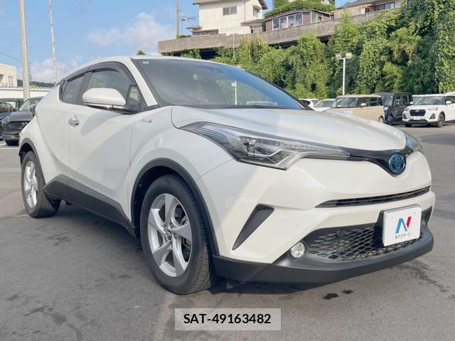 Toyota C-HR 2018-03 8378606-15