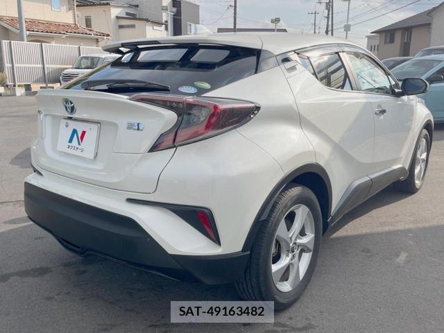 Toyota C-HR 2018-03 8378606-16