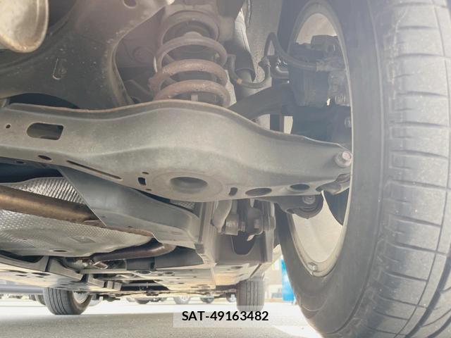 Toyota C-HR 2018-03 8378606-19