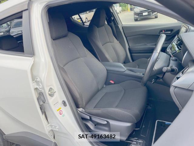 Toyota C-HR 2018-03 8378606-8