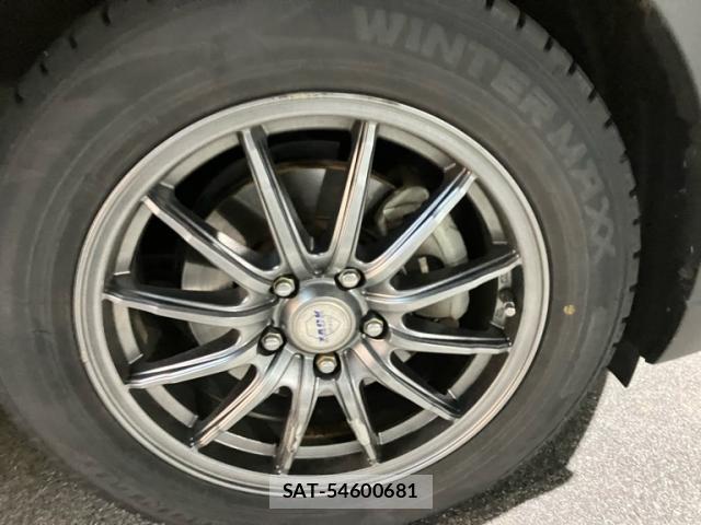 Toyota C-HR 2018-08 8379009-13